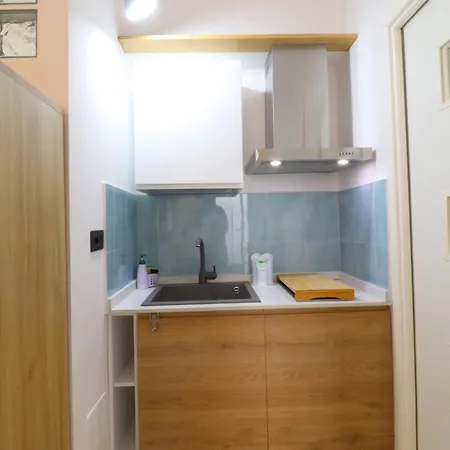Malikas House Apartment *