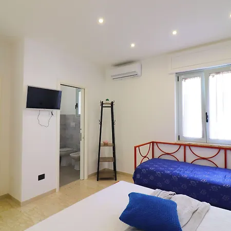 Casa Malika Space, Comfort Mediterranean Charm In The Heart Of Lägenhet Otranto